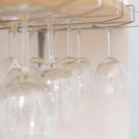 Superior -modern 3br Apartment *