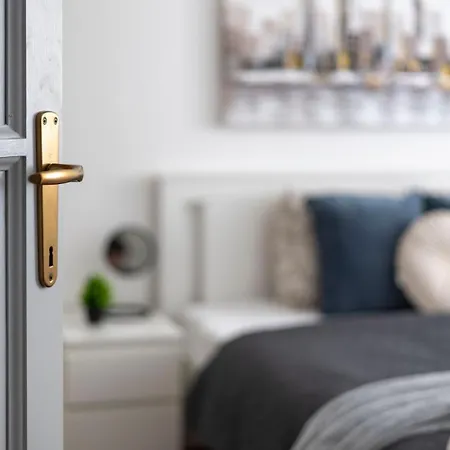 Superior -modern 3br Apartment