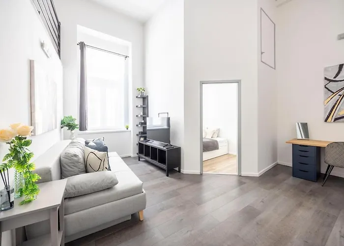 Superior -modern 3br